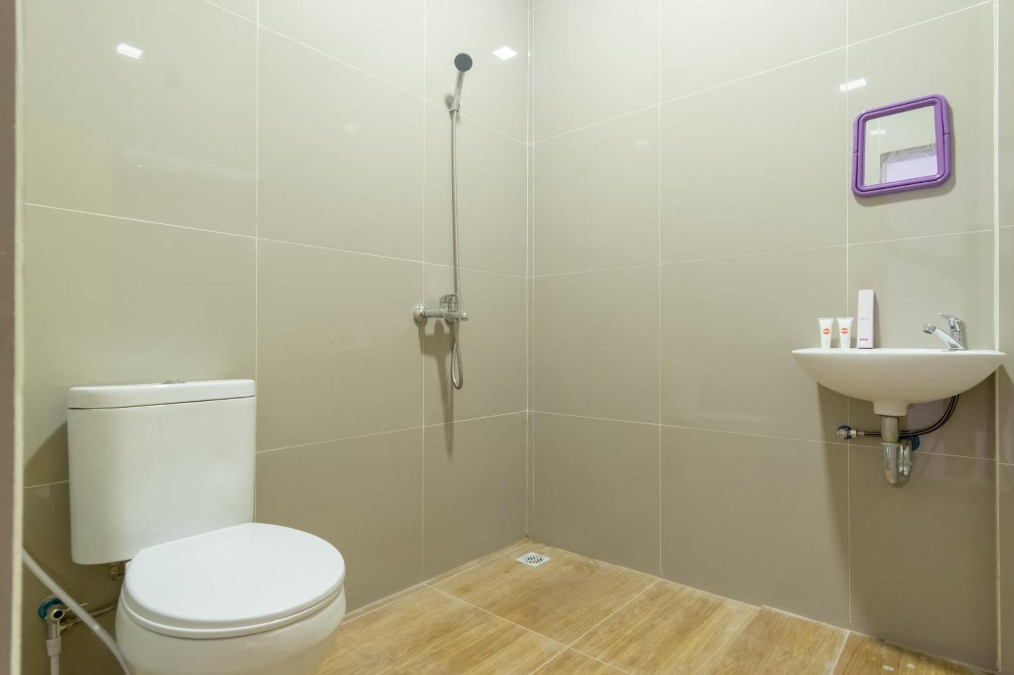 RedDoorz At Jalan Asia Medan Zewnętrze zdjęcie
