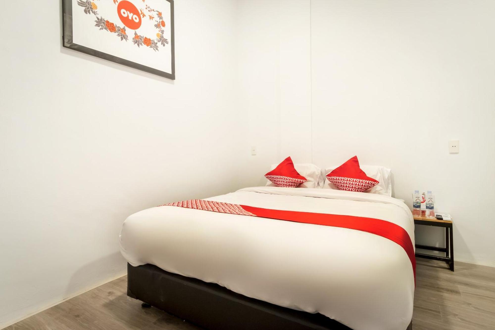 RedDoorz At Jalan Asia Medan Zewnętrze zdjęcie